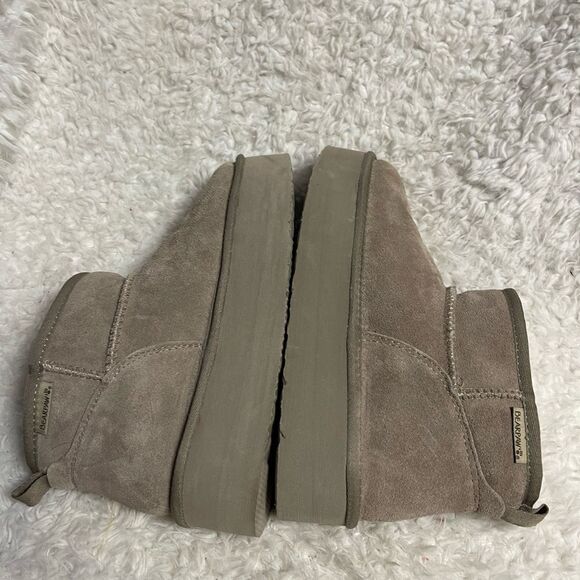 BEARPAW
WOMENS RETRO SHORTY LEATHER SUEDE TAUPE PLATFORM FUR BOOT SZ10 - Picture 8 of 16